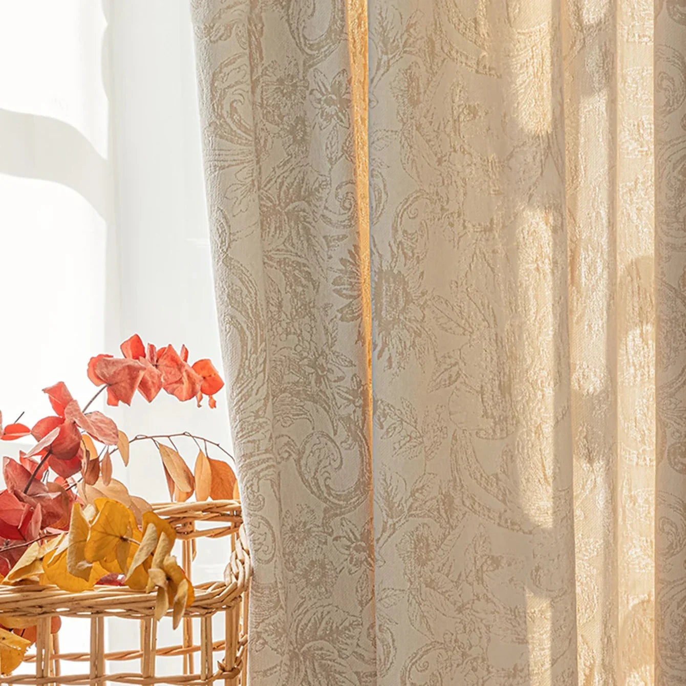 Cortina Blackout Jacquard Chenille com Redução de Ruído Bege Lavielle