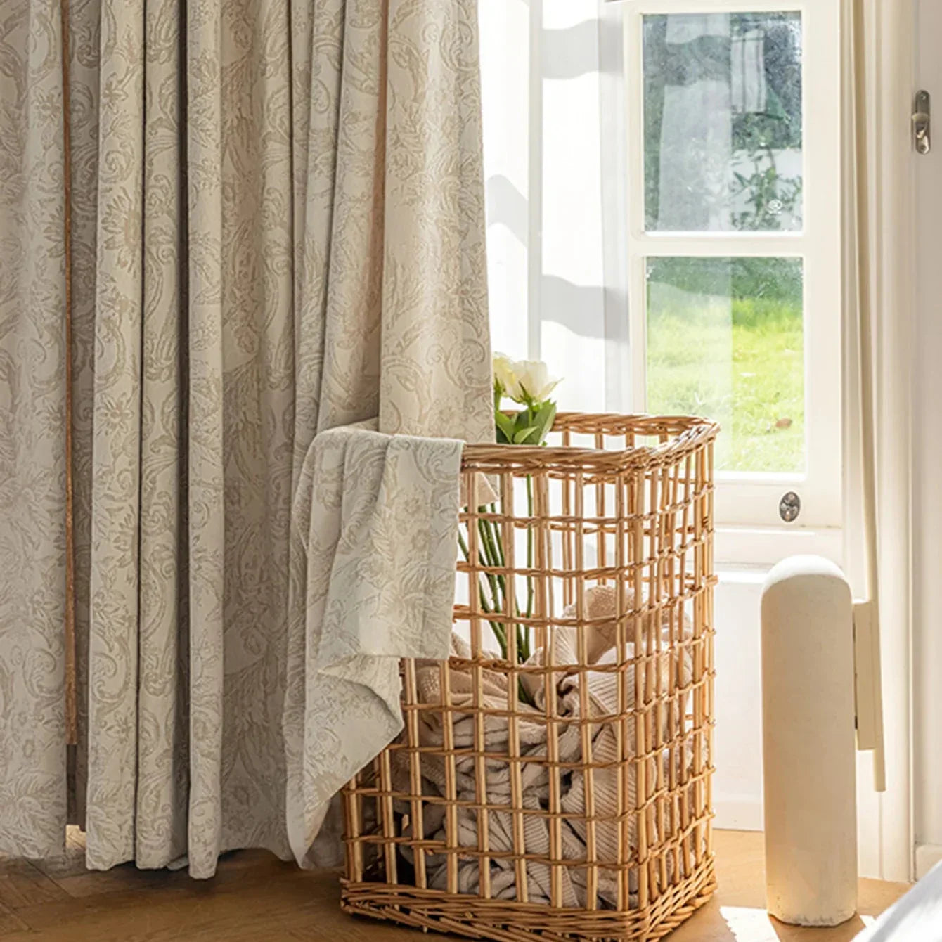 Cortina Blackout Jacquard Chenille com Redução de Ruído Bege Lavielle