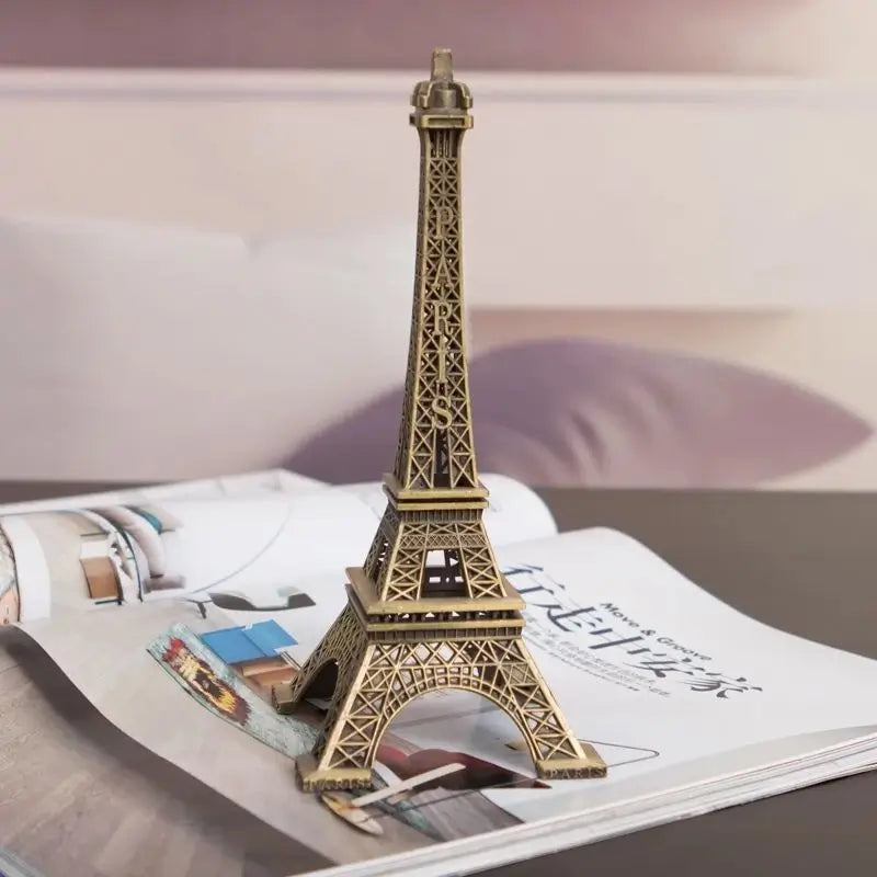 Estatueta Decorativa Torre Eiffel Em Metal