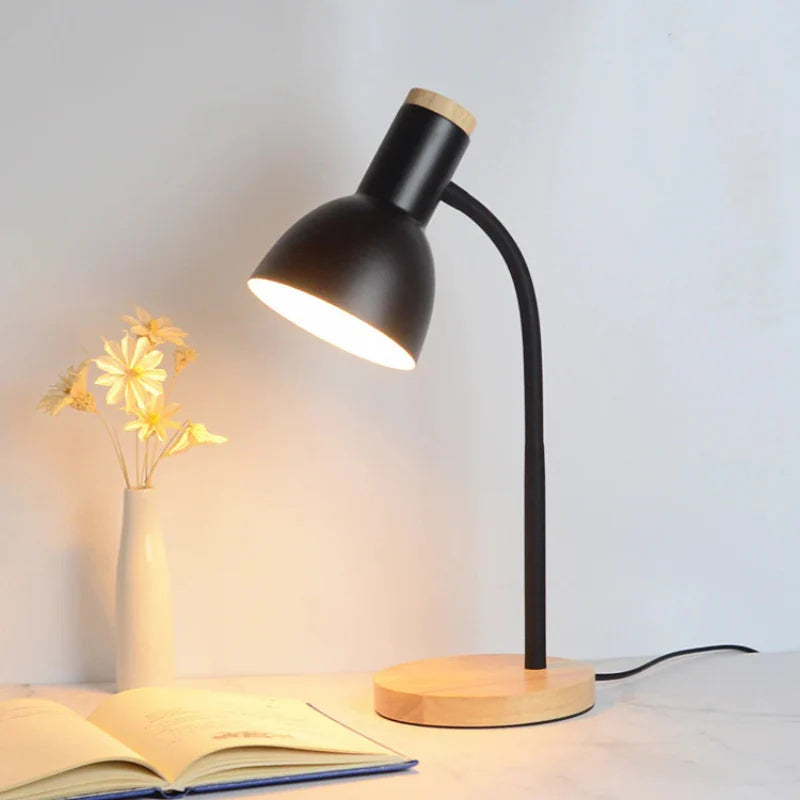 Luminária de Mesa Articulada Flexível