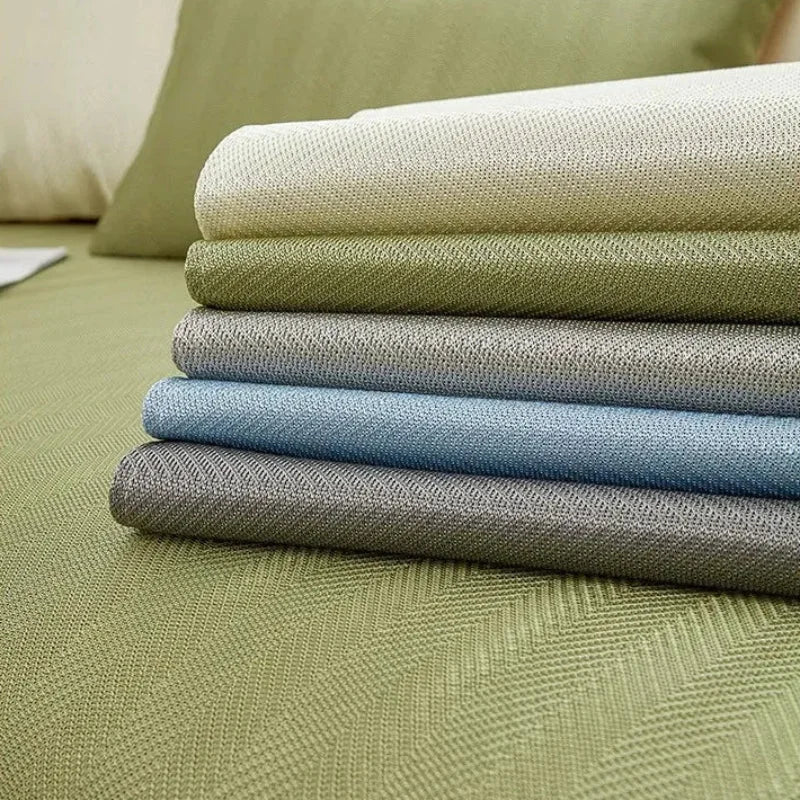 Capa de Sofá Seda Ice Cinza Escuro com Base Antiderrapante e Matelassê Lavielle