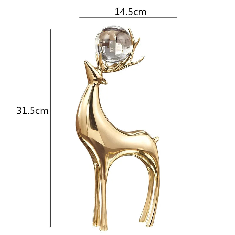 Escultura de Cervo Dourado com Bola de Cristal para Sala e Escritório Lavielle