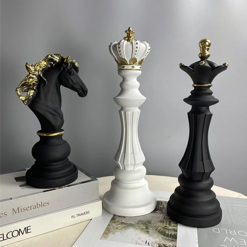 Conjunto 3 Peças Estatueta Decorativa Para Mesa Peças de Xadrez em Resina