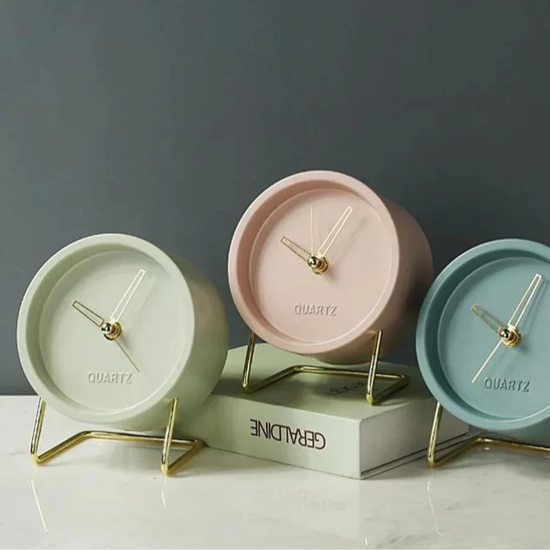 Relógio de Mesa Metálico Estilo Nórdico para Escritório e Quarto Lavielle